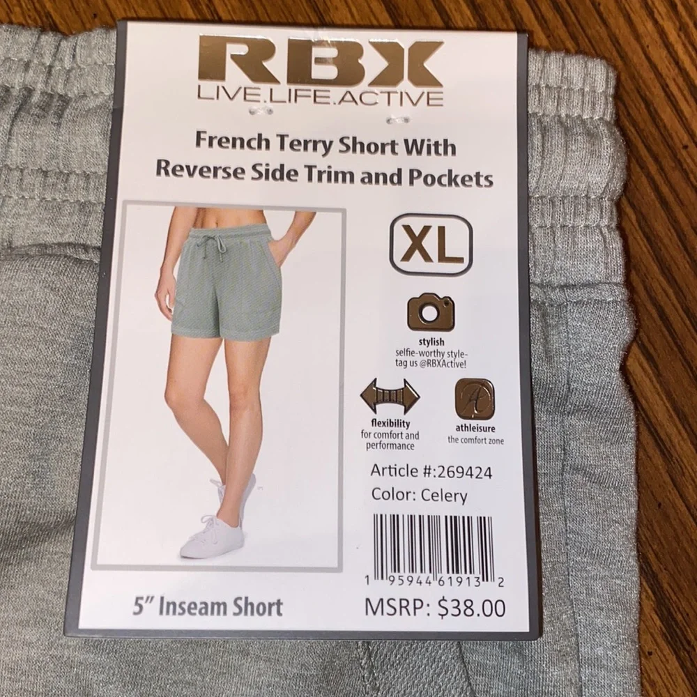 Womanβs XL RBX Celery color athletic shorts NWT - Picture 2 of 5